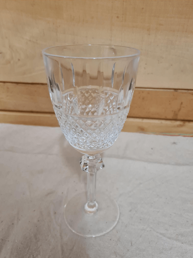 10 verres a vin cristal de lorraine (H19 Diam8)
