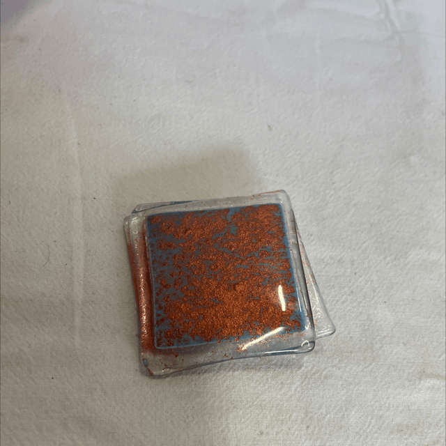 Broche en verre