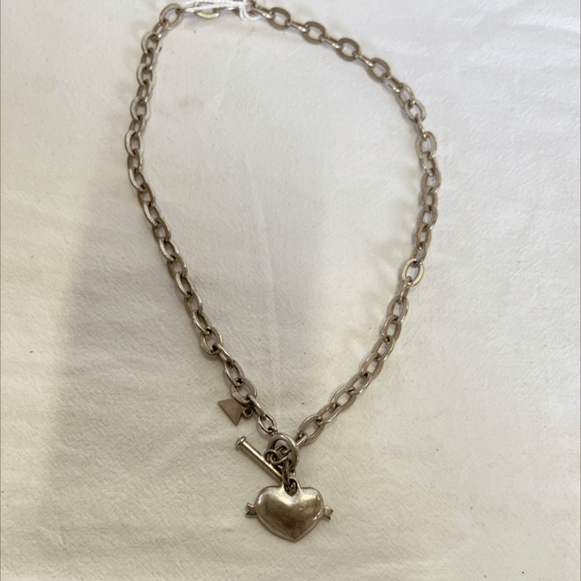 collier guess