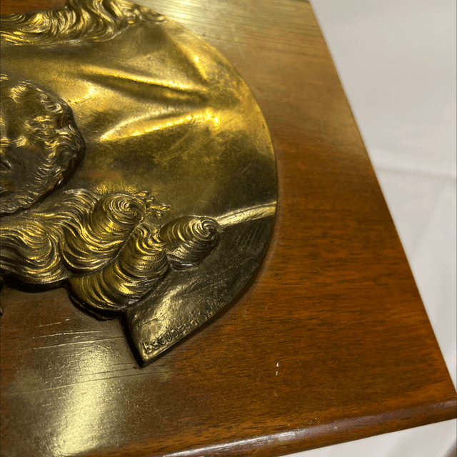 Plaque bronze signé escudero Jésus
