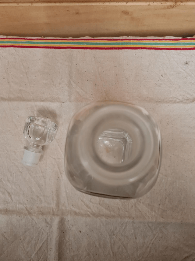 Carafe H29.5cm l 7.5cm
