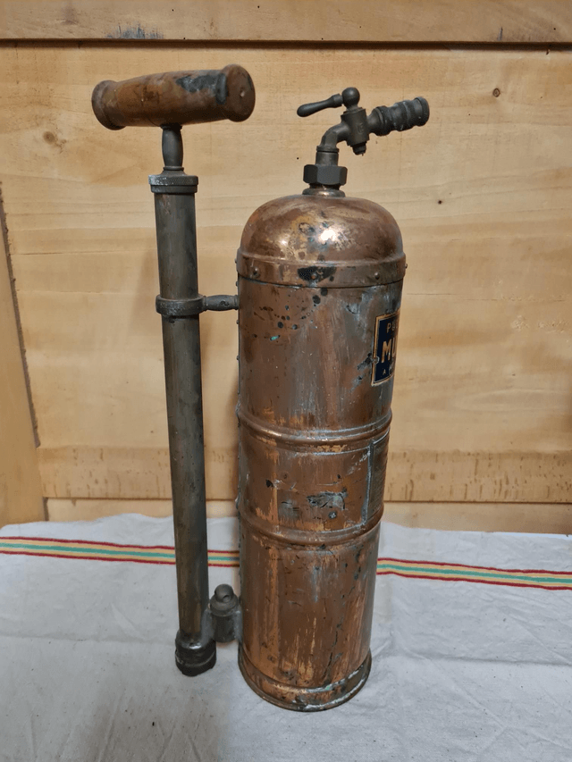 Ancien pulvérisateur cuivre vintage ( H 42cm)
