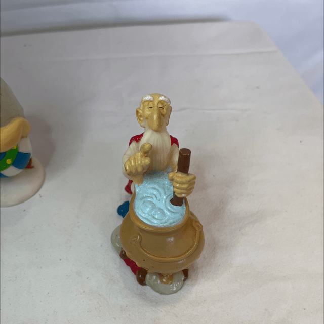 3 figurines astérix et obélix