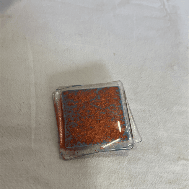Broche en verre