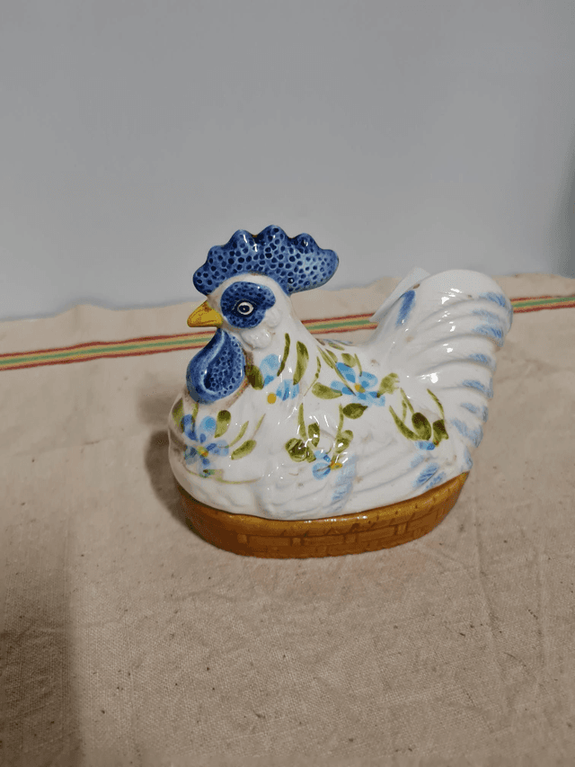 Poule oeufs sel et poivre