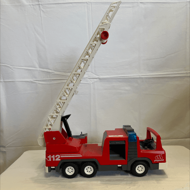 Jouet camion de pompiers playmobil (années 90)